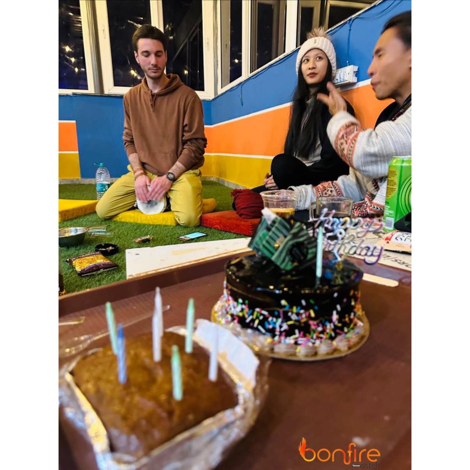 Bonfire Hostels Rishīkesh Εξωτερικό φωτογραφία