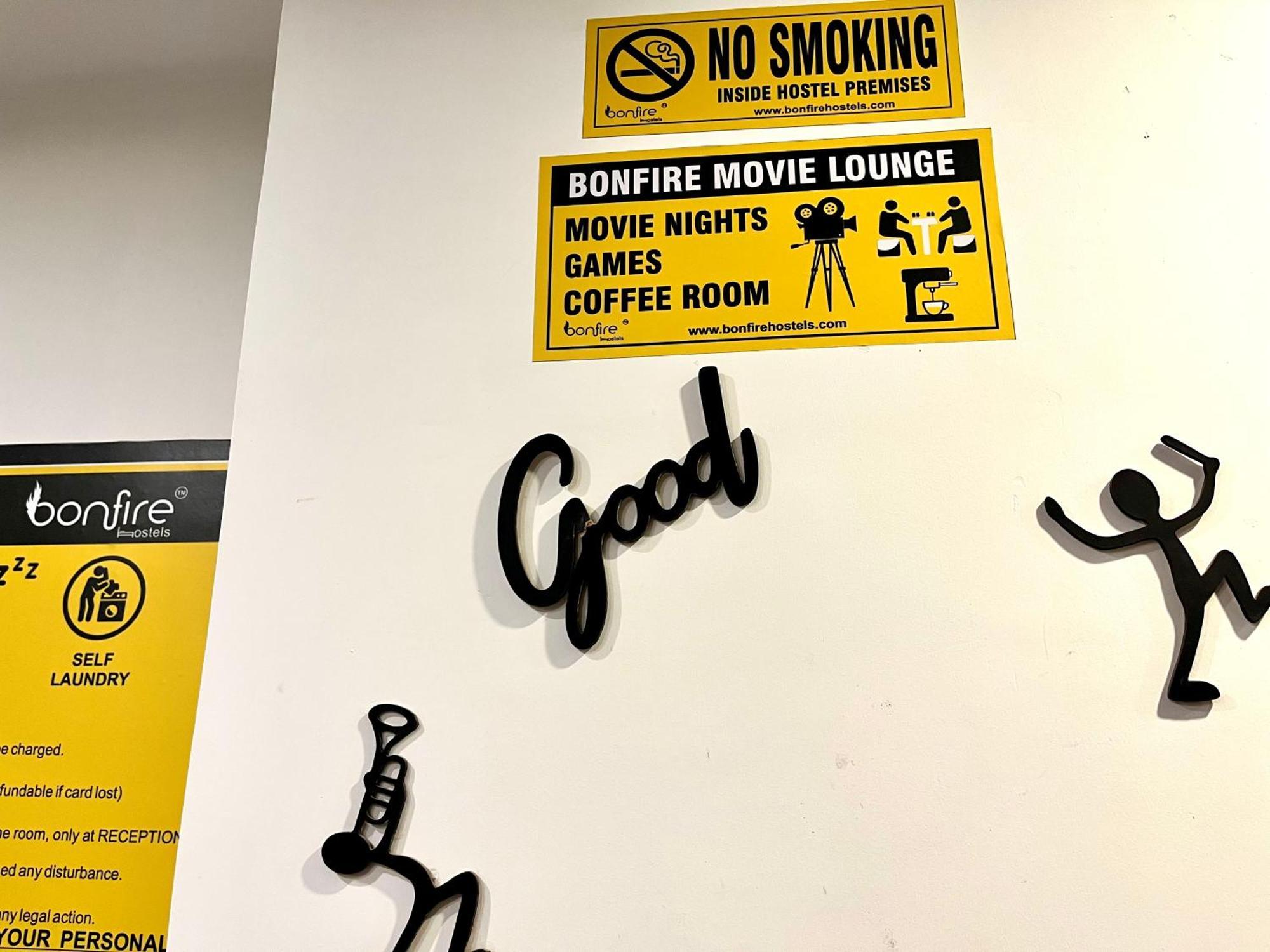 Bonfire Hostels Rishīkesh Εξωτερικό φωτογραφία